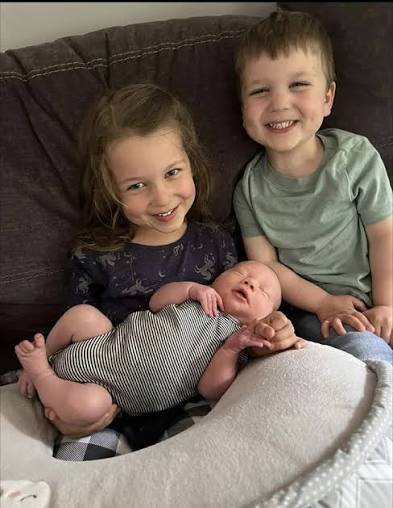 TheLaurenChen's tweet photo. If Lindsay Clancy had methodically strangled and killed three puppies, instead of her own children, almost all of the women defending her now would instead be calling for her execution. https://t.co/FEQejmd6c3