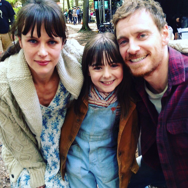 beatles_fass's tweet photo. michael fassbender on the set of x-men apocalypse, 2015. https://t.co/g8NI9Ydzzo