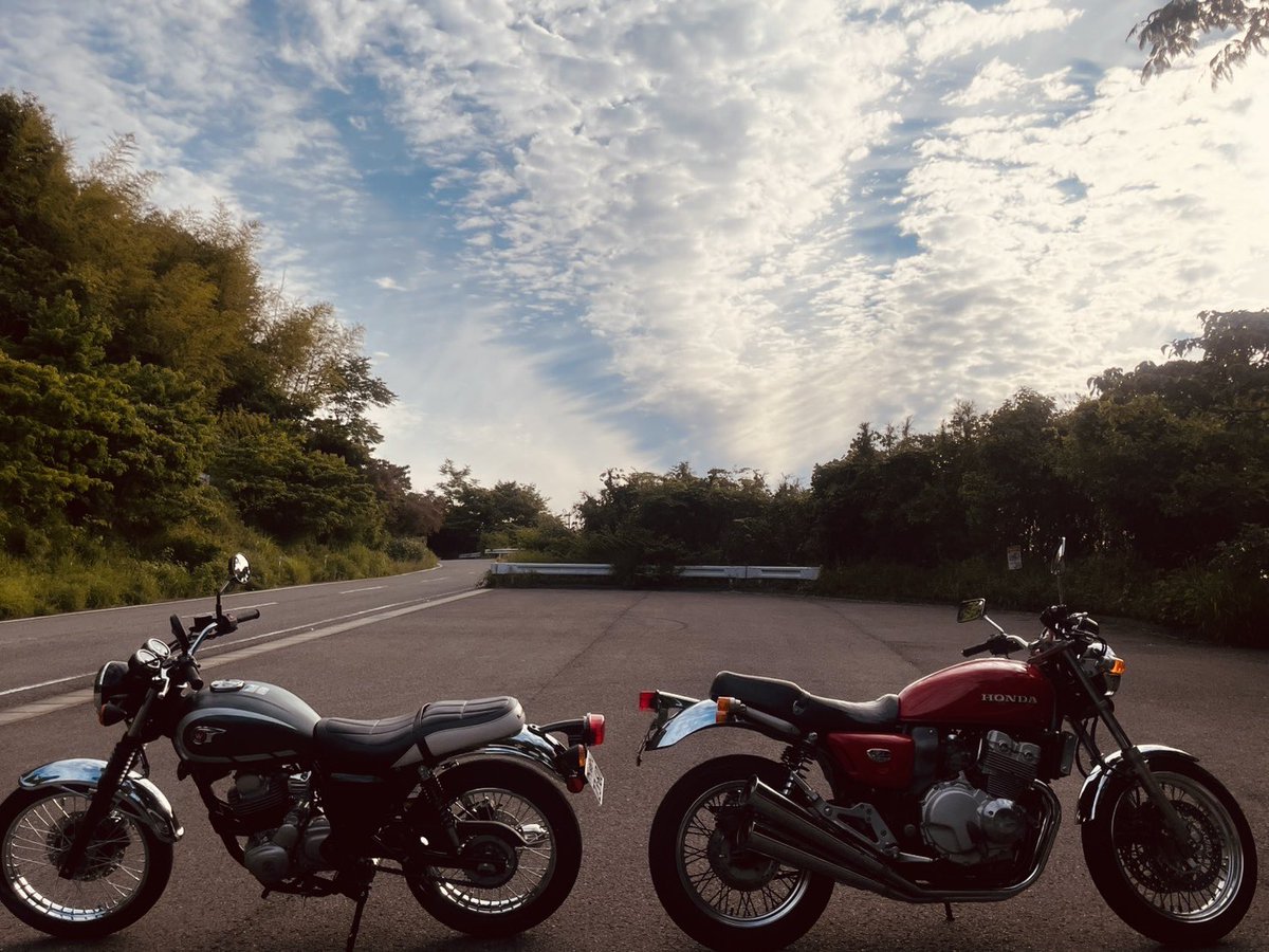 f20201215cb's tweet photo. #8月19日はバイクの日 https://t.co/cCsKVe9JIj