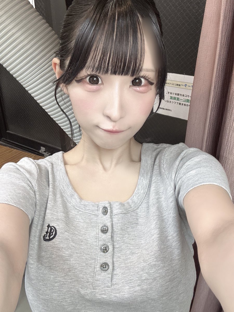 buppan_sayaka's tweet photo. よそ見しないで？ https://t.co/mxnylkNwOX
