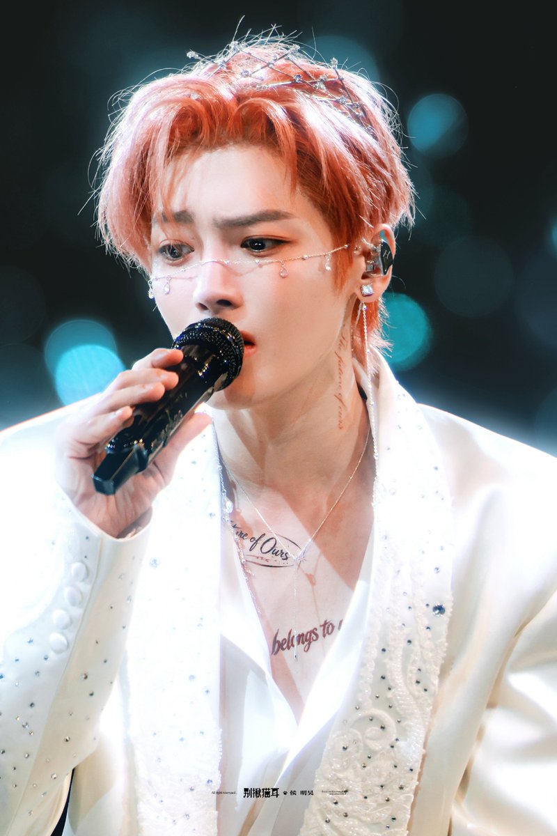 Miiiiing179's tweet photo. 别揪猫耳丨侯明昊微博更新…⑷

𝟐𝟎𝟐𝟔𝟎𝟖𝟏𝟔
属于我们的…巡回演唱会· 深圳站

⁷/₇ Cʜɪɴᴇsᴇ Vᴀʟᴇɴᴛɪɴᴇ's Dᴀʏ🌹
七夕快乐~

#NeoHou #HouMinghao #侯明昊
cr.别揪猫耳丨侯明昊 https://t.co/xHvB1vM1Jn