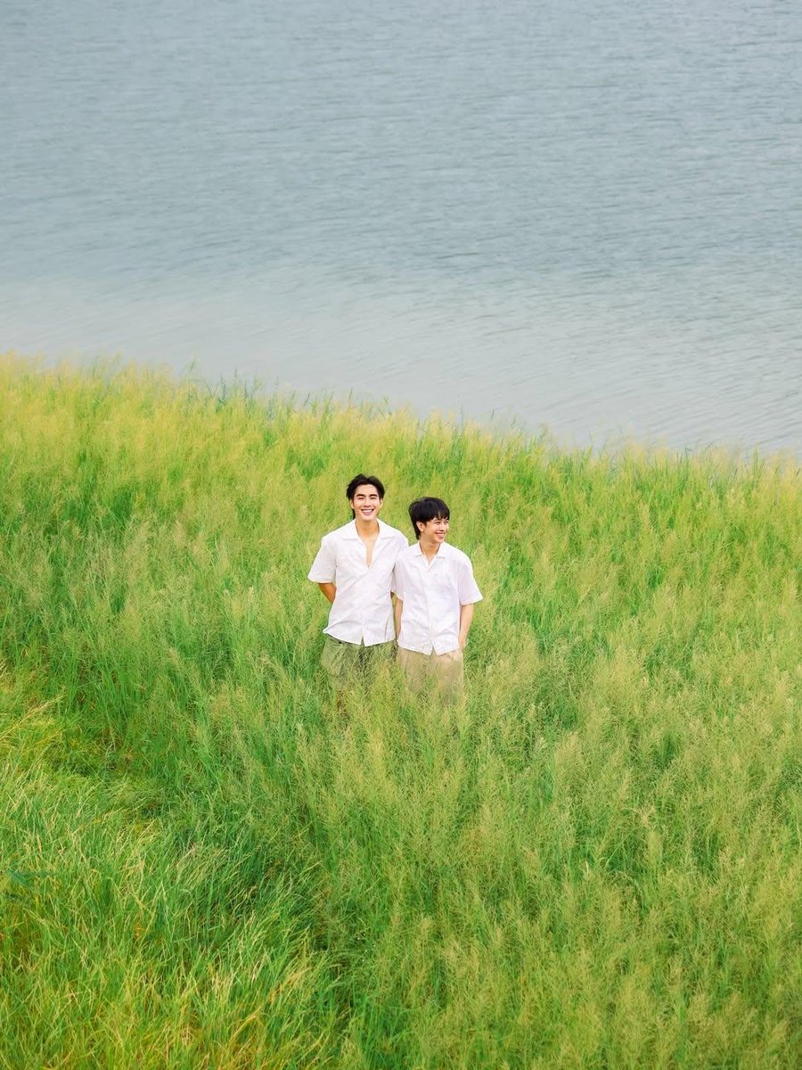 Fluke_Official's tweet photo. IG fluke_natouch : Life slows down here 🌻🌅

#เจ้าแก้มก้อน #fluke_natouch
#peterpanzz_w https://t.co/AryWKe2q9m