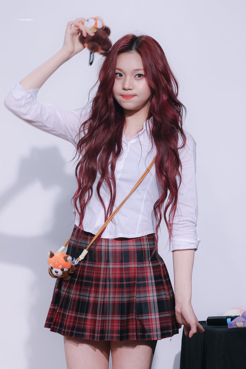 _gamjaya's tweet photo. 250726 #여름의_기적_예자매생일
🎒 🍒 🍓🌹 🍎
#HAPPY_UMJI_DAY
#비비지 #엄지 #VIVIZ #UMJI https://t.co/xIDr21RjHr