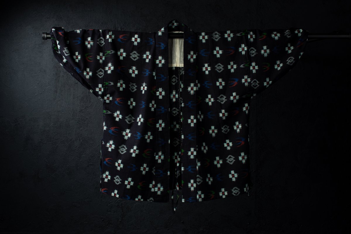 takayossh's tweet photo. 7 new Japanese Noragi jackets are now available.
Vintage indigo-dyed cotton, traditional Kasuri weaving, and one beautiful Boro piece — each with its own pattern, texture, and history.
One of a kind, from Japan.
#Noragi #JapaneseIndigo #Kasuri #Boro #JapaneseTextile https://t.co/9GNlJeVOp8