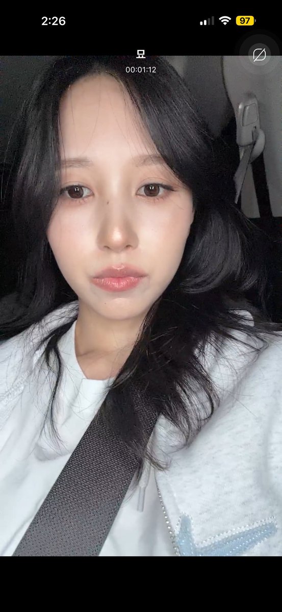 MinaMyouiBase's tweet photo. Mina just did a Bubble live on her way home Filmed all day sweating in a padded jacket, explained the “no spoiler” face photo (hair accessory), chatted dinner &amp; movies, joked about a monthly YouTube channel.

Schedule done — heading home to rest.
 
she is so beautiful 😫 https://t.co/JxuwHd0Yjt