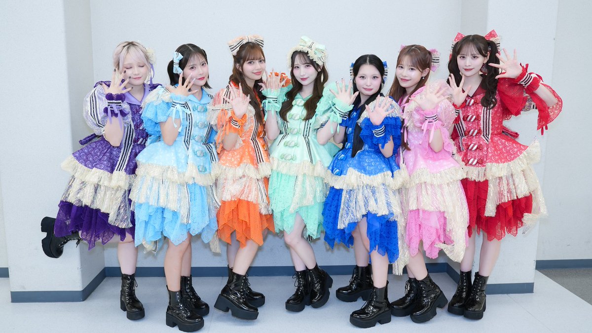 CANDY_TUNE_'s tweet photo. 🍬🧇CANDY TUNE オンライン特典会🥞🍬

オンライン特典会開催日時
🗓️ 8/24(月) 18:00～ (予定)

👗衣装
🥞🍿🥞🍿DINER衣装🍿🥞🍿🥞

🛒販売はこちら(抽選)
https://t.co/LyxICTrUdK

✅【1次抽選】応募受付期間
8/19(水)21:00〜8/20(木) 23:59

㊗️当選発表
8/21(金) 中

⚠️入金期限
8/22(土) 23:59まで

🚨サイン入り商品への応募は
CANDY TUNE FC会員限定となります。

#CANDYTUNE #きゃんちゅー
