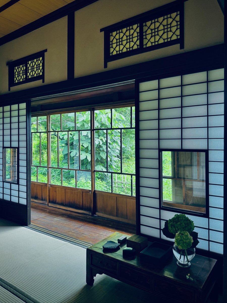 kobitocojp's tweet photo. 【見取り図の間取り図ミステリー】でHey! Say! JUMPの伊野尾 慧さん（明治大学理工学部建築学科出身）と宮崎美子さんが拙宅にお越しに。建築に造詣が深くとても上品なおふたり。収録スタッフさん達も素敵な方ばかりで舞台裏までいい番組。20日までTverで配信無料公開中
#見取り図の間取り図ミステリー https://t.co/WpyVUTfJRB