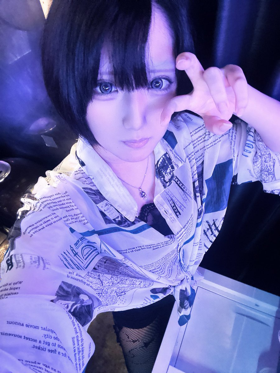 run_churaneo's tweet photo. ちゅらいん
ウィッグつける予定だたけどはずしちゃった
後でつけたいな💭 https://t.co/QS1a3G2NmO