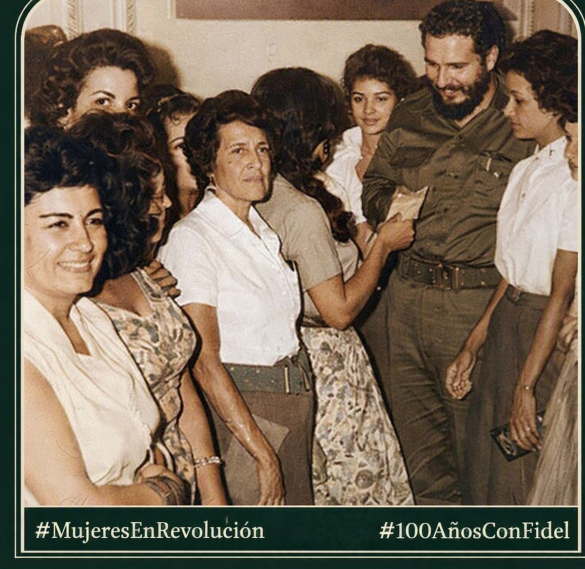 MINSAPCuba's tweet photo. 🇨🇺 Fidel Castro: “La lucha por la igualdad de la mujer en todos los aspectos es tarea prioritaria de nuestro Partido; fue, es y será tarea prioritaria de nuestra Revolución”.

#100AñosConFidel #MujeresEnRevolución https://t.co/8XKr0ThDGa