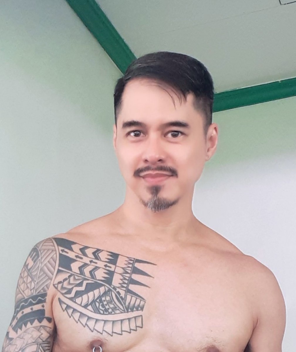 DizonAlain's tweet photo. βAs I age, I sin differently. Sin is still βcrouching at the door.β It just comes in a different form.β
Yup, that's the face of someone who's experiencing it, but thank God for His mercy and grace. ππ«°π
#fitpoz #afterhomeworkout #roadto50 #pozlife https://t.co/HpFirDT6tV