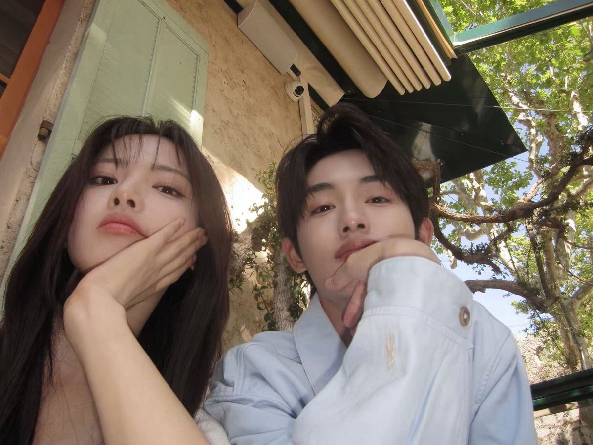 bbang2gi's tweet photo. 대딩때부터 cc로 사귀다가 5년째 장기연애중인 안정형 커플 같으시다 ㅈㄴ좋음 https://t.co/KtIuaIR2OC