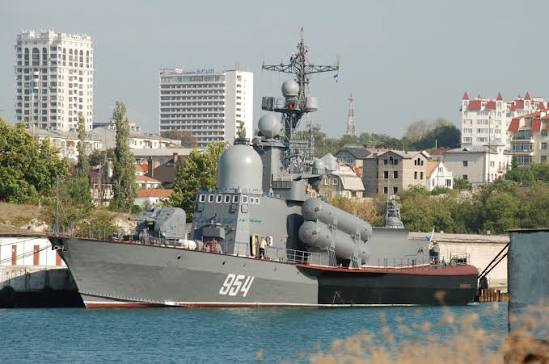 jalle51's tweet photo. Russian corvette sunk in the Black Sea. 
  The Russian missile corvette Ivanovets was destroyed about 12 km off Donuzlav, near Crimea — hit by Ukrainian MAGURA V5 naval drones.

This is another blow to Russia’s Black Sea Fleet, which has suffered losses at a pace rarely seen in modern naval warfare. 

The MAGURA V5 once again proves why it’s Ukraine’s most effective sea‑drone platform: fast, stealthy, and capable of sinking vessels that should be protected.

In short: One corvette down. One fleet more anxious.