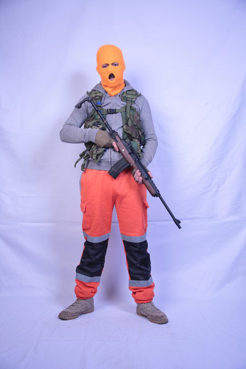 schrondonowitz's tweet photo. orange goon rifleman loadout https://t.co/4t7ouqNlxc