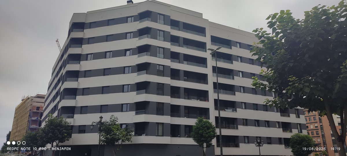 bsorviz's tweet photo. #edificio #cebra #edificiocebra #Oviedo https://t.co/2kWUn8iefK