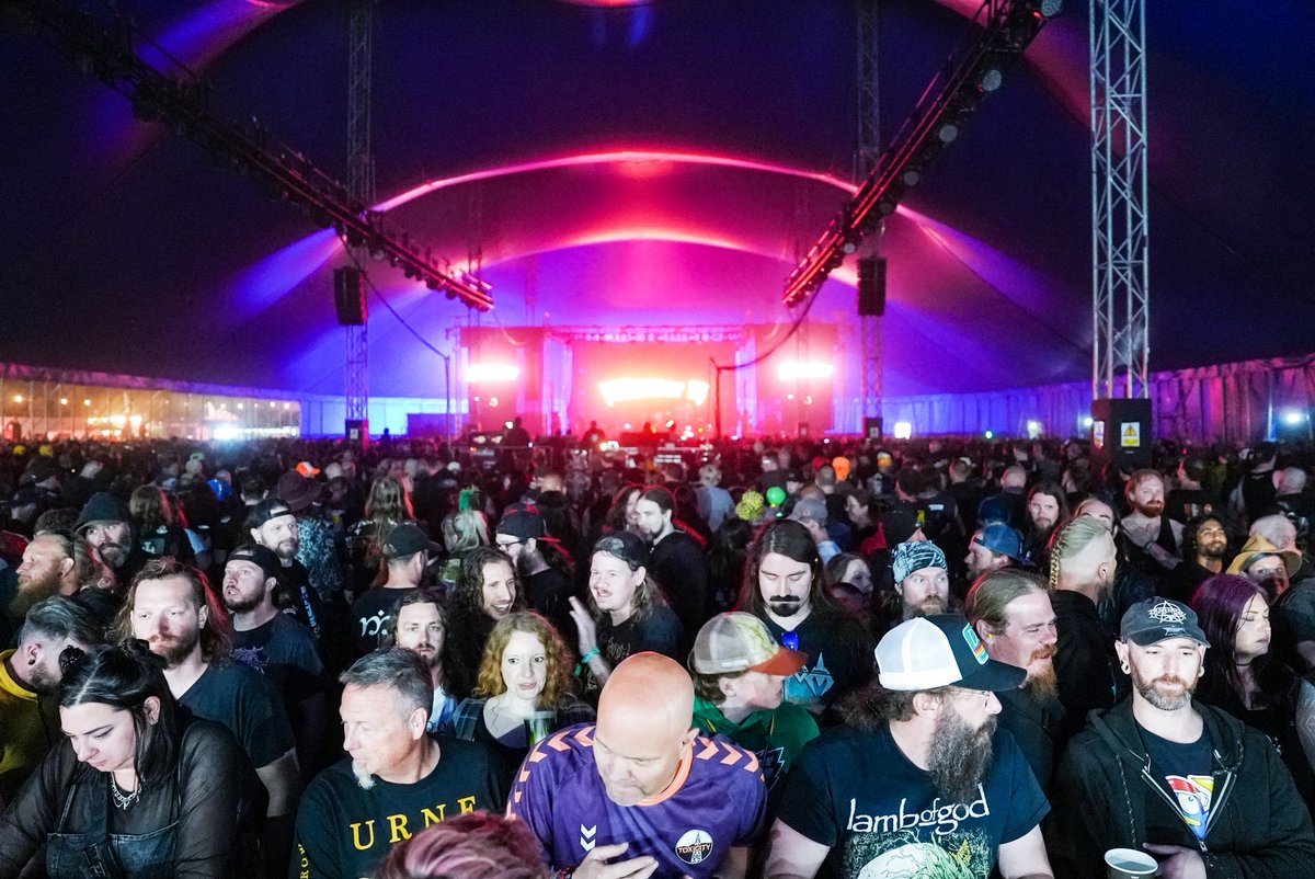 ItsSawyerOnline's tweet photo. Where Gaming &amp; Metal collides, had the chance to do something different and head out with @charmthegamer to capture how great @BLOODSTOCKFEST really is! 

Awesome to see the @ScanComputers gaming arena and great to catch up with @ts__villa &amp; @MiddleAgedGame9 

#Bloodstock2026 https://t.co/lWivx0vzRX