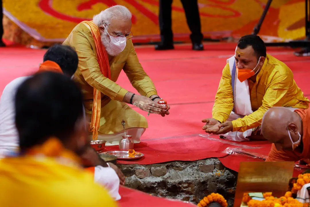 apurvraaj's tweet photo. There was so much hurry to loot donations that they could not even wait for Covid to end.

When caught, UP's SIT trapped all the low-ranked scoundrels and saved their special appointee Champat Rai.

No Mention of him in the fresh SIT Report.

#RamMandirLoot #Ayodhya https://t.co/FvCu8yTB2w