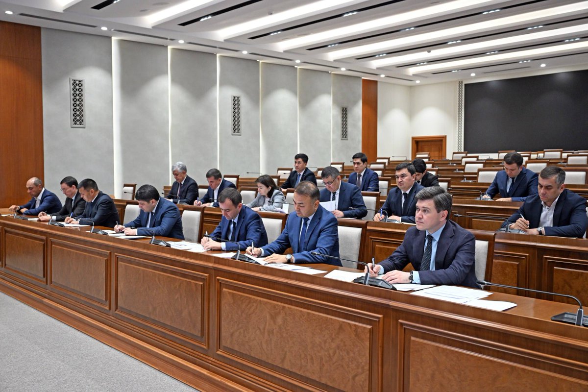 president_uz's tweet photo. President Shavkat #Mirziyoyev reviewed further measures to develop micro and small hydropower.

By 2030, their total capacity is expected to reach 204.8 megawatts, providing green energy to 350,000 households. The Head of State instructed officials to accelerate planned projects, attract more private investment to the sector, localize equipment, and train qualified personnel.