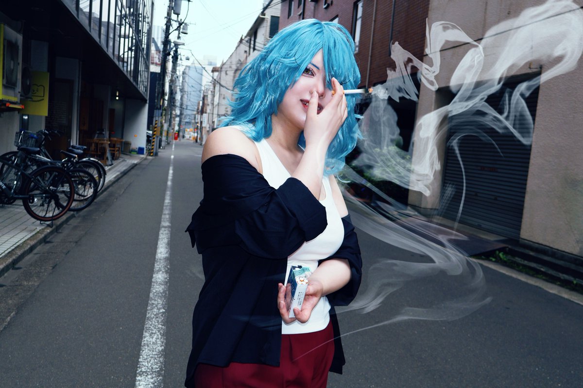 samu_0731's tweet photo. cosplay / SAKAMOTODAYS
　　赤尾リオン🚬

「一服中だからよー。邪魔すんなー笑」

photo📸→@psrp_na
#仙スト #コスプレス #ハルグラフ https://t.co/aCtBnXpSDy