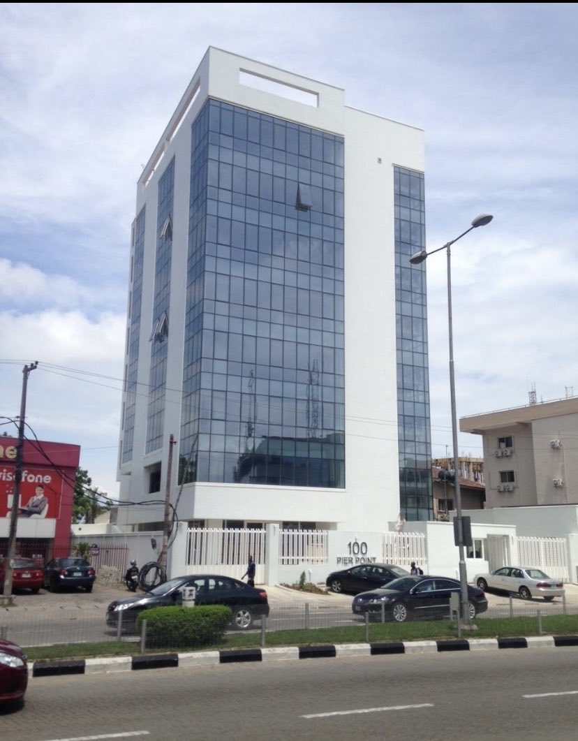 JoshLan77's tweet photo. Day 17/31 🇳🇬

Glass buildings in Lagos heat: aesthetic over common sense?

Beautiful is good. But if the building needs AC fighting for its life just to stay comfortable, we need to ask better questions.

Design for Lagos, not just for Instagram.

Catch the full story on LinkedIn https://t.co/S551O7lit2