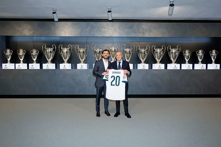 _rmcffans's tweet photo. Bernardo Silva with FIFTEEN Champions League behind! 🥶 https://t.co/Xki4Mme8wS