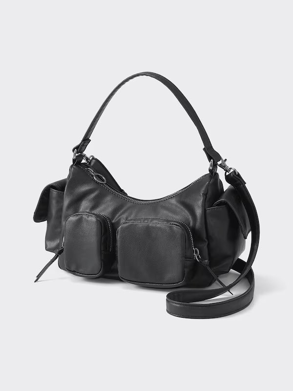 underscorestyle's tweet photo. underscores sporting her GU Faux Leather Out Pocket Bag in black ❤︎
Seen with this bag in her Crack magazine photoshoot! 

SOLD OUT on official site 
✱ Proceed to check out。。。
               『 𝄃𝄃𝄂𝄂𝄀𝄁𝄃𝄂𝄂𝄃 』https://t.co/7v0UAFxIDK https://t.co/93GaSLSkjN