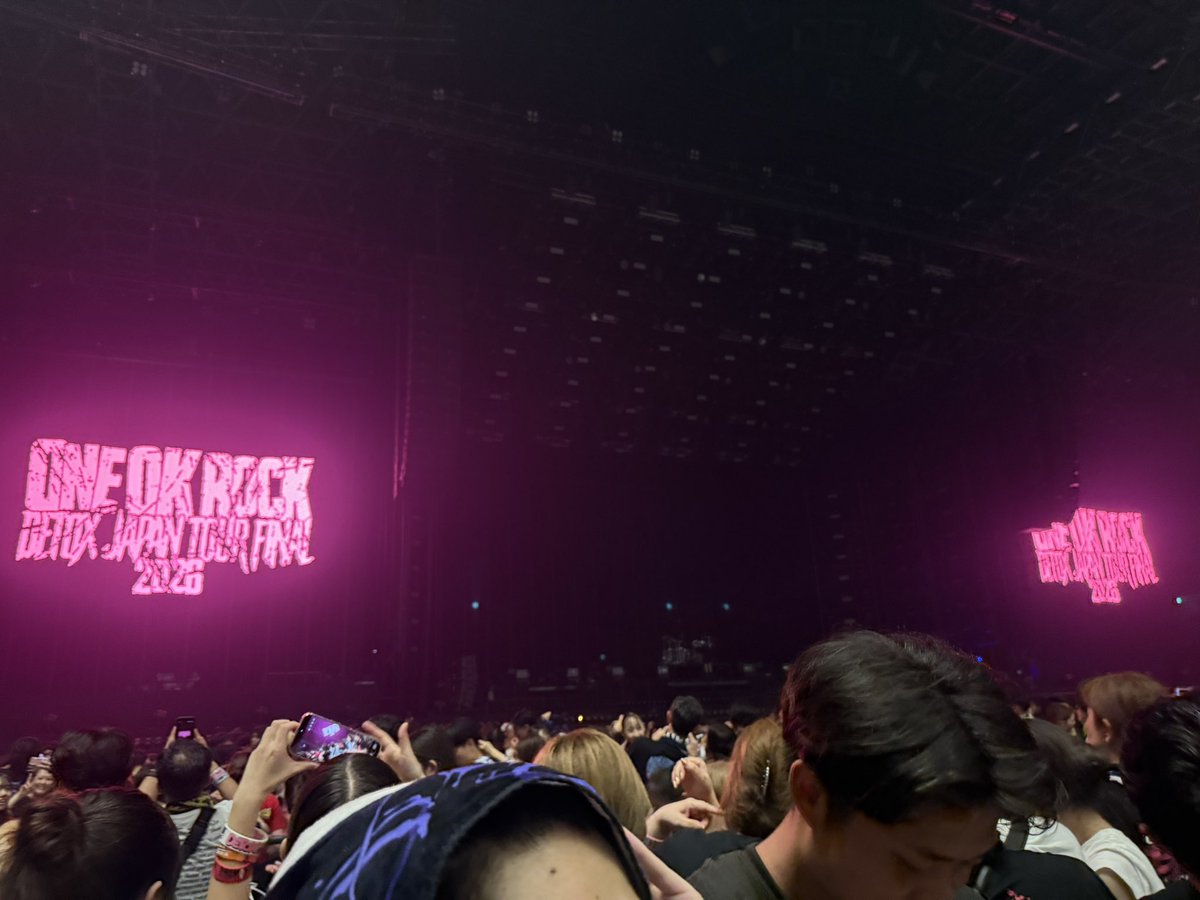 En_zBMr's tweet photo. ワンオクで初のスタンディング
クソ楽しかった https://t.co/jBIh0coixg