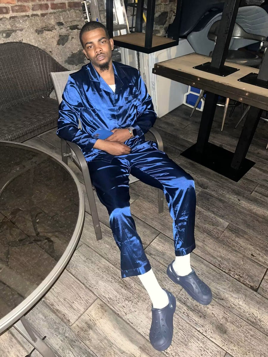 DeeFinesse23's tweet photo. Something old 💙💙 https://t.co/qVIMIuUwA7