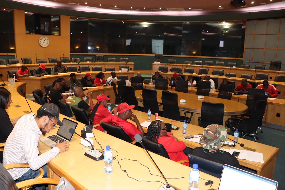 EffNorthwest's tweet photo. โฆ๏ธ IN PICTURES โฆ๏ธ
EFF Deputy Secretary-General, Cmsr Leigh-Ann Mathys, addresses the Provincial Elections Task Force (PETF) meeting, strengthening the EFFโs campaign machinery towards victory in the 2026 Local Government Elections.
#VoteEFF https://t.co/ato0J4a32U