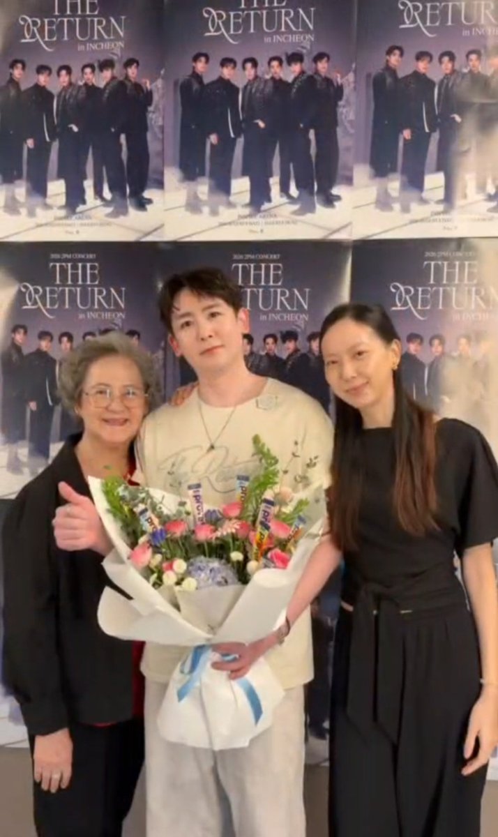 yingkwon's tweet photo. สุดยอด รอไม่อดใจท้อค่ะ👍✌️❤️🔥✨️
#2PM_THE_RETURN #THE_RETURN_in_INCHEON 
#Nichkhun #นิชคุณ #닉쿤 
#尼坤 #ニックン #2PM #proveplus #NichkhunXproveplus https://t.co/VMMA8UzDl4