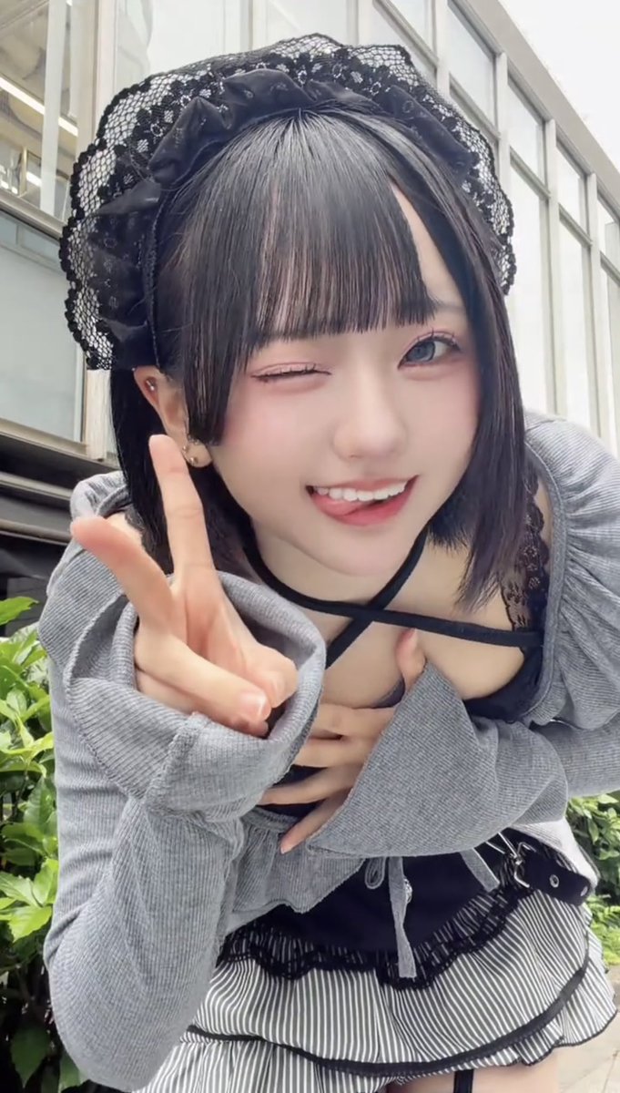 Unyooooon0's tweet photo. この衣装のすうちゃん好きすぎて…
太ももめっちゃ良いし舌ペロもたまらん… https://t.co/hXuqgMQ6a0