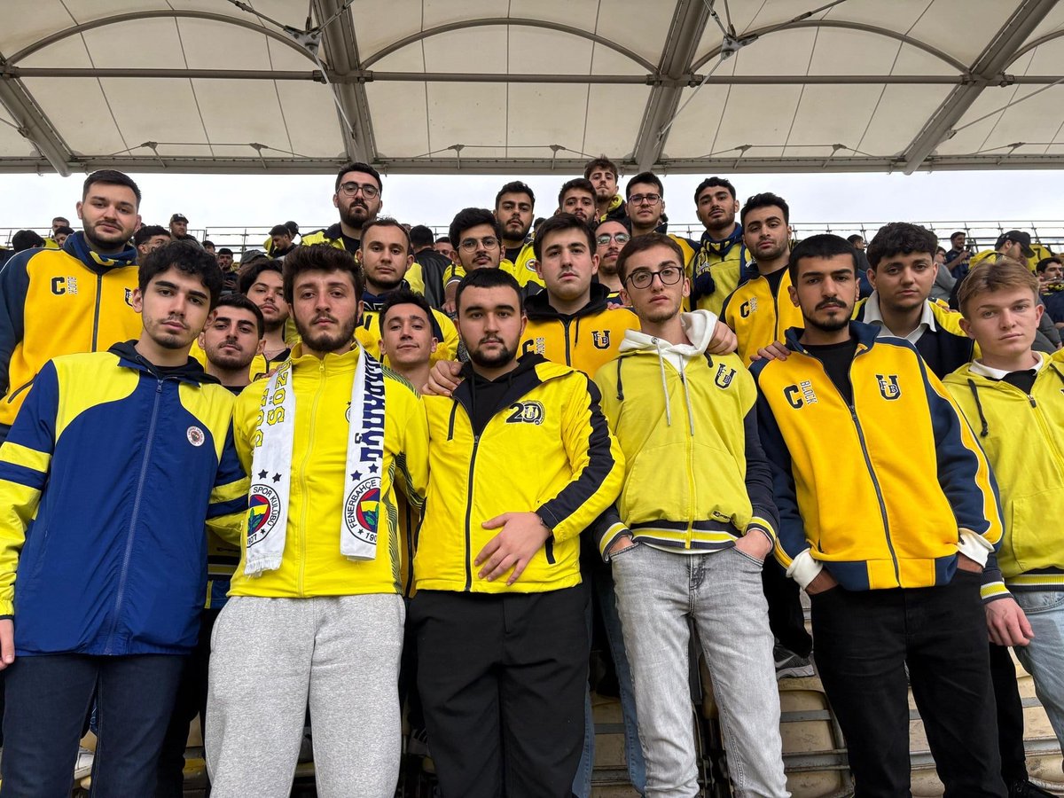 musaerginn's tweet photo. Her koşulda Her zaman Peşinde #HaydiSendeGelKatılBize https://t.co/jPivbfD5qn