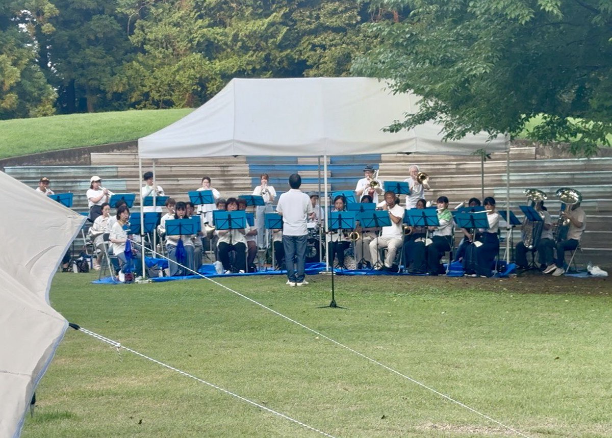 MercuryBand_'s tweet photo. 【演奏情報】 
第20回 みずほの夏まつり☀️8月22日(土)みずほの自然の森公園にて演奏します！
����出演時間 17:30～18:00🎺

ぜひ遊びに来てください🎶出店や花火打上げもあります😊🎇(写真は以前の演奏の様子) https://t.co/0kgV4tqqAD