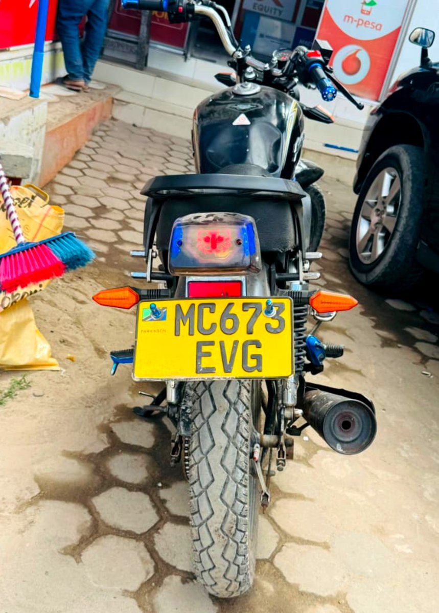 Eng_Matarra's tweet photo. #Tshs 1,850,000/=
SINORAY 180 GEAR-6 🔥🔥
REG" #EVG
▪️Cc 180
▪️Gear -6
▪️Starter inapiga
▪️Engine Haijaguswa
▪️Full Documents ✅️
IPO DAR (Mikoani Tunatuma)
CALL/WHATSAPP-0719542184 https://t.co/IE8yv8OpS7