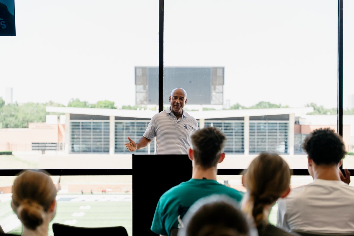 RDesRoches's tweet photo. Rice welcomed 75 new student-athletes this week during an orientation event. I was pleased to be able to participate and share how important intercollegiate athletics is to Rice. Our programs contribute to a well-rounded education and provide a sense of community and unity for students. More importantly, the skills that intercollegiate athletics teaches — teamwork, leadership, hard work and resilience — are skills that will serve our students well while at Rice and beyond. #GoOwls