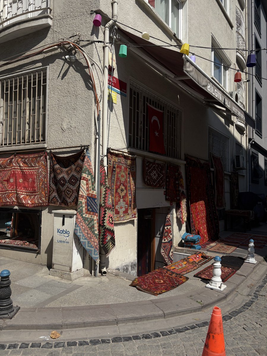 R30jul's tweet photo. Türk sanatının güzelliği 🧿🤎 https://t.co/yeX7aWyLnq