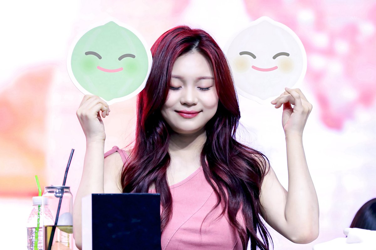 DdokHome_YW's tweet photo. 행복한 생일 보내🍡

#비비지 #엄지 #VIVIZ #UMJI
#HAPPY_UMJI_DAY https://t.co/VH49wGicFr