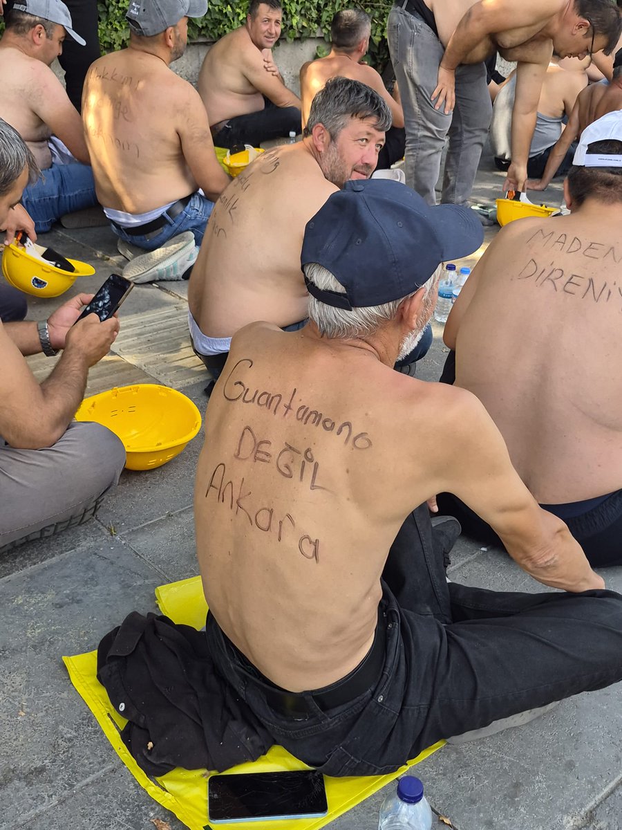 bagimsizmadenis's tweet photo. 🔴 Enerji Bakanı Alparslan Bayraktar sözünü tutsun. #MadenciMutlakaKazanacak https://t.co/IxXo887tTU