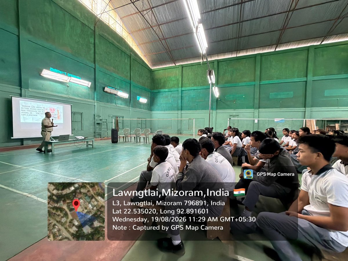 mizorampolice's tweet photo. A drugs awareness program was conducted today by Lawngtlai Police Station at Government Middle School, Electric Veng, Lawngtlai. https://t.co/dScBkzUeEH