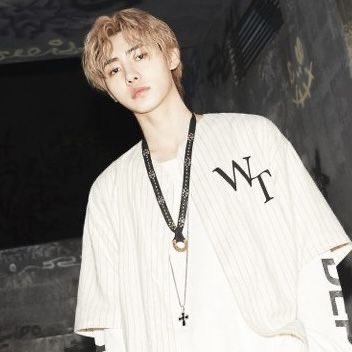 welltstars's tweet photo. welcome back manifesto sunghoon https://t.co/mO4Eq6gU2R