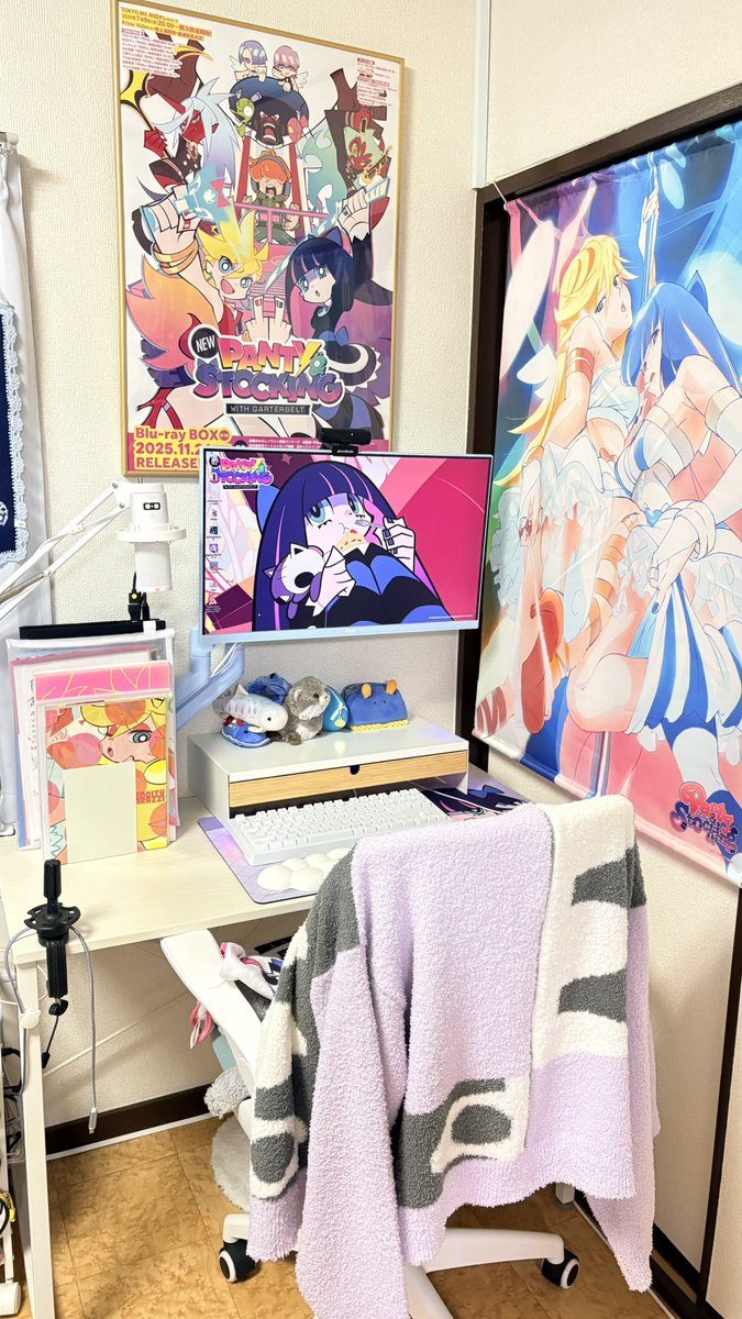 mirai_psg's tweet photo. デスク整備しました マットも変えた https://t.co/xzHIphR51p