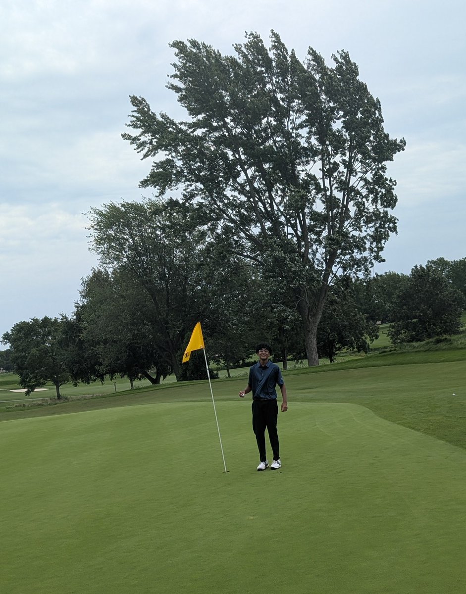 LPLancersBGolf's tweet photo. Congratulations to the Lake Park Boys Golf team on their win yesterday vs. Schaumburg HS.  Arjav Shah led the team with a -1 under par 35, including a chip-in eagle on hole #12 on the Baer Course. https://t.co/kZGbQHNxgS