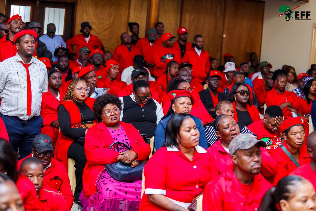 MpumalangaEff's tweet photo. EFF Mpumalanga Provincial Elections Task Force Coordinator, Commissar Nqobile Mhlongo, presenting credentials at the Provincial Elections Task Force Extended Meeting held in Whiteriver Community Hall.
#VoteEFF https://t.co/kyuyA5eUjW
