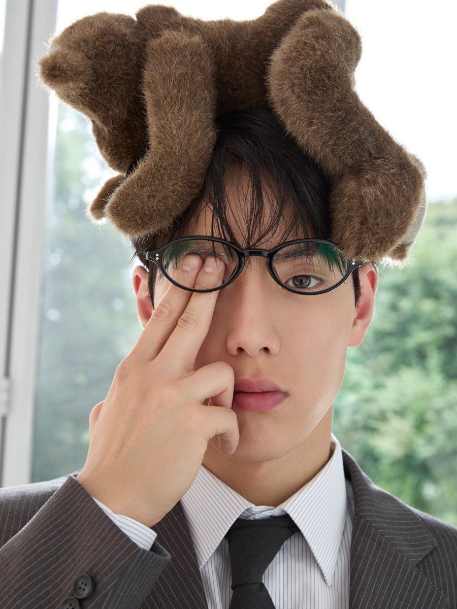 OfficialMONSTAX's tweet photo. MONSTA X EP [The Phase] CONCEPT PHOTO
OFFSET VER. #SHOWNU #셔누

#MONSTAX #몬스타엑스
#ThePhase
#MAGIC https://t.co/9Flow61lM1