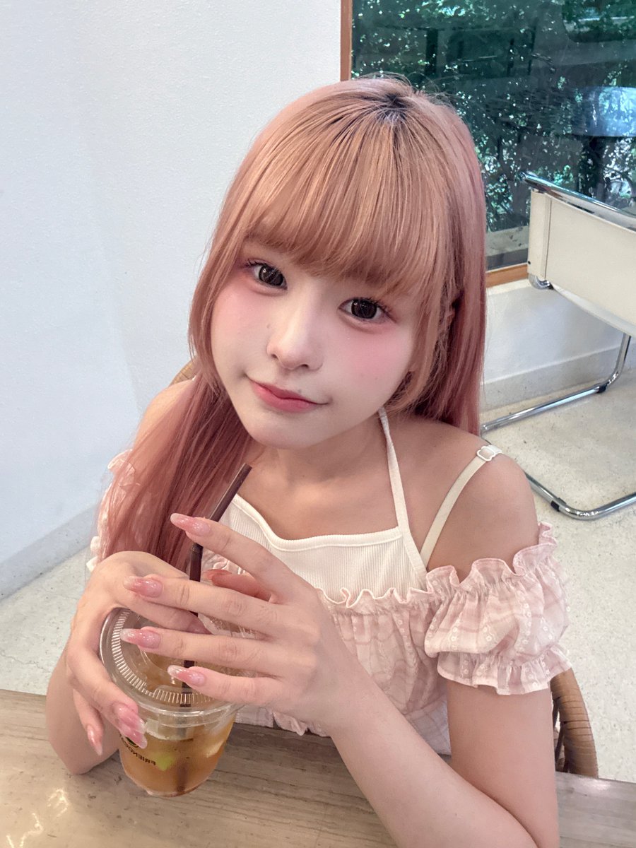 Serin_Seishin's tweet photo. ถ้าคิดถึงให้ทำท่าจิ้มแก้มมม ♡՞݂ɞ̴̶̷ ·̥ ɞ̴̶̷՞݂♡ https://t.co/y3GV04Upic