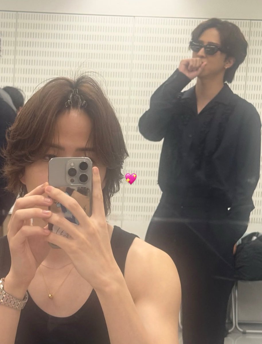 0307_god's tweet photo. SNSで本人が自主的に発信すること自体少ないので、ふぅまがスマホに収めたくなるほど愛おしい瞬間をこちらに見せてくれる行為そのものが幸せなのですよ^ᴗ.ᴗ^♥ https://t.co/Drxuxs522k