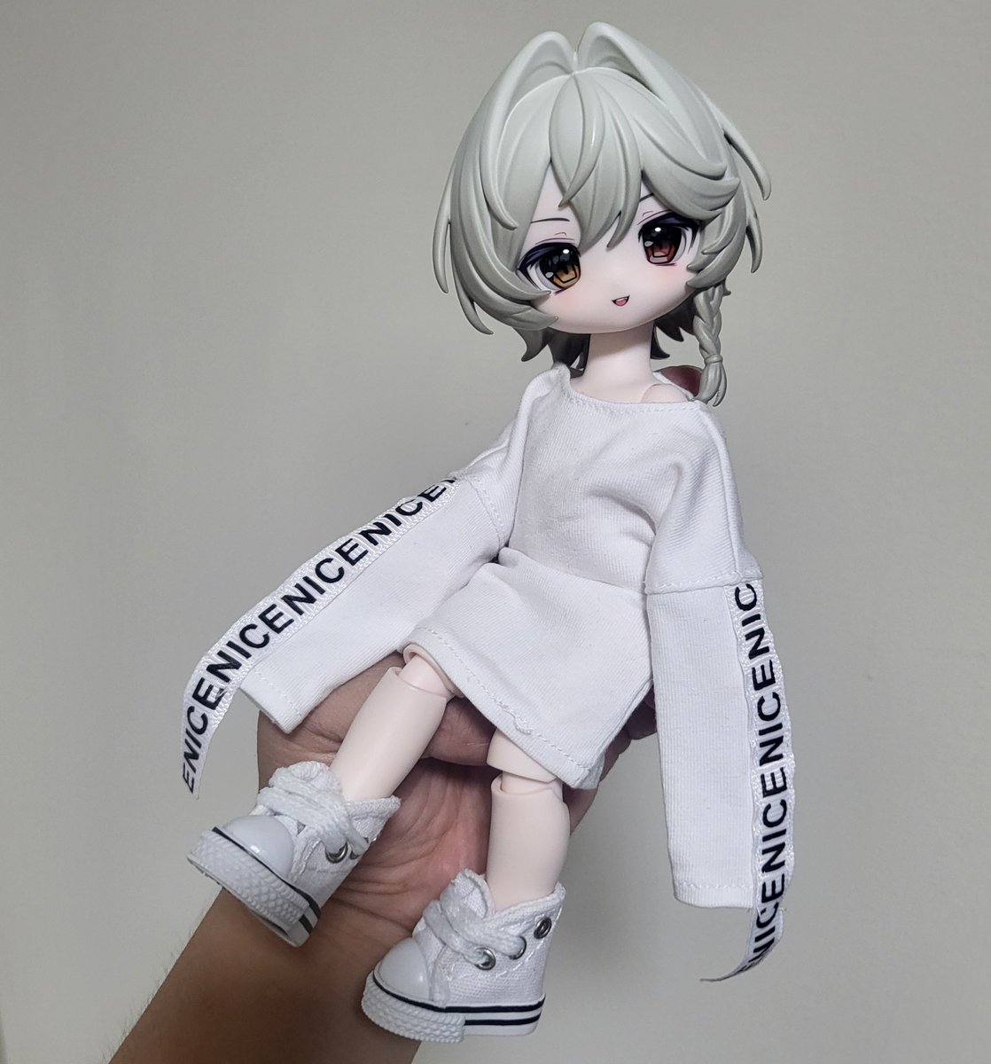 futatuyamatomoe's tweet photo. 一応履けた〜！
ボニバニちゃん着せ替え楽しい https://t.co/miHVtRVWBw