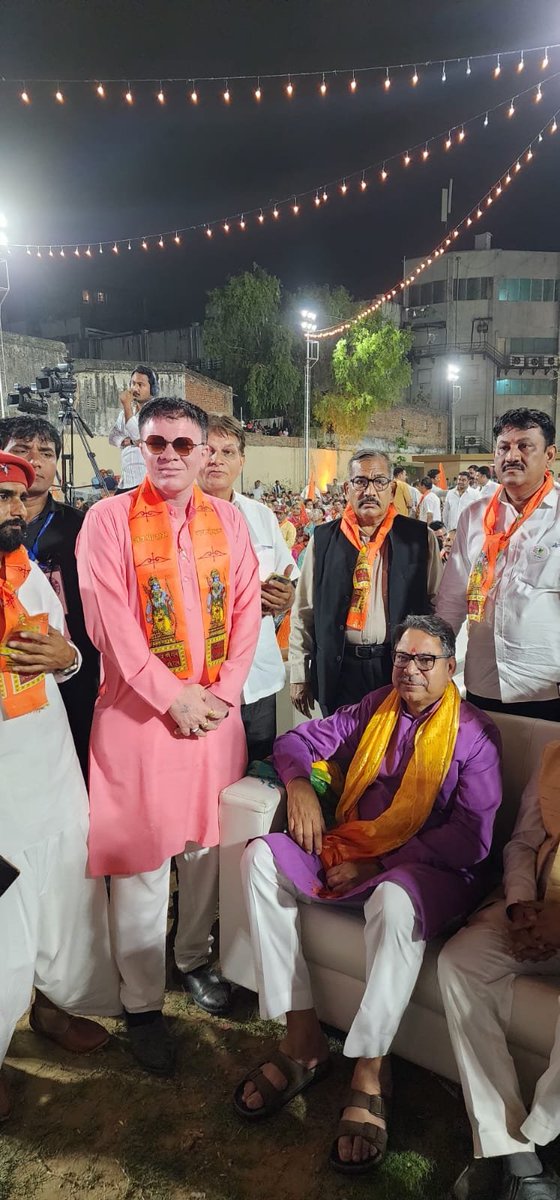 Darshan4bjp's tweet photo. भारतीय जनता पार्टी के नवनियुक्त  राष्ट्रीय महामंत्री ओर पंजाब प्रदेश प्रभारी श्री मान सतीश पूनिया जी को बहुत-बहुत बधाई एवं शुभकामनाएं आपका अथक परिश्रम और अनुभव से भारतीय जनता पार्टी के सभी कार्यकर्ताओं को मार्गदर्शन मिलेगा और आप के नेतृत्व में भारतीय जनता पार्टी की मजबूती और आगे बड़े ऐसी हमारी शुभकामनाएं 

भा ज पा जनकल्याण मंच राष्ट्रीय अध्यक्ष दर्शन शाह @DrSatishPoonia @Bhupendrapbjp