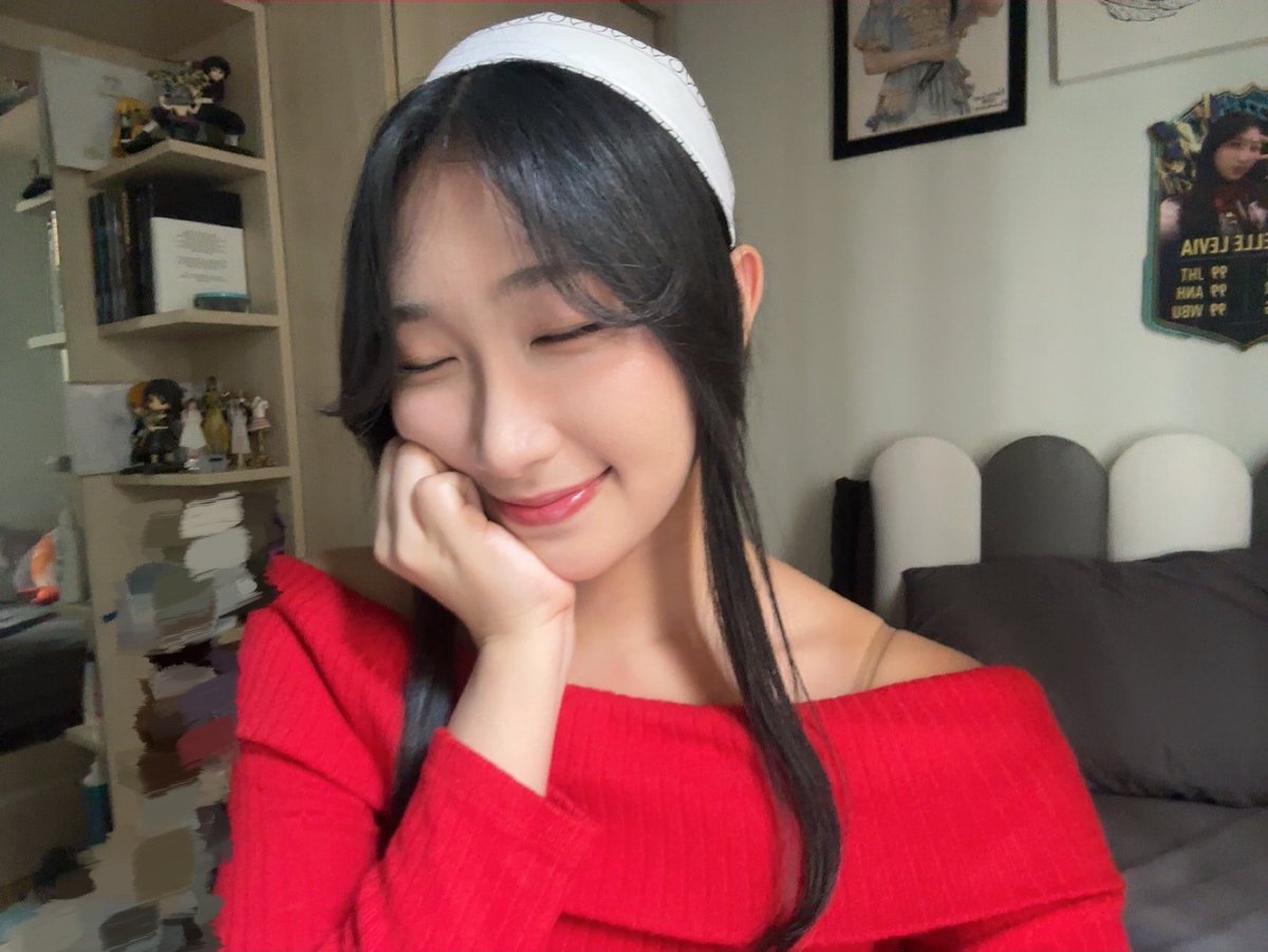 Levi_JKT48's tweet photo. TERIMA KASIII VC HARI INIIII!!! hehee jangan lupa #LevReport nya yaaa~ maaciii udahh mau ngobrol sama akuuuu ketemu lagi tanggal 24 nantiii YAYY!! 💗💗💗 https://t.co/wA3z3PtZU8