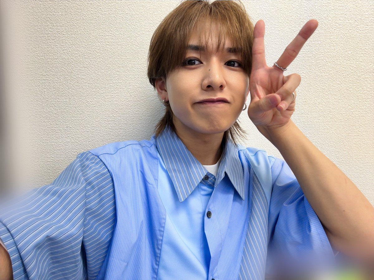 kengouhata's tweet photo. ･
キャストサイズニュース🟧
ご視聴いただきました皆々様、
誠にありがとうございました！！！

出演させて頂くの2回目でしたが、
今回もとっても楽しかったです🌻

人生にはアイスだぜ😎笑 https://t.co/tDRGTnnIOB