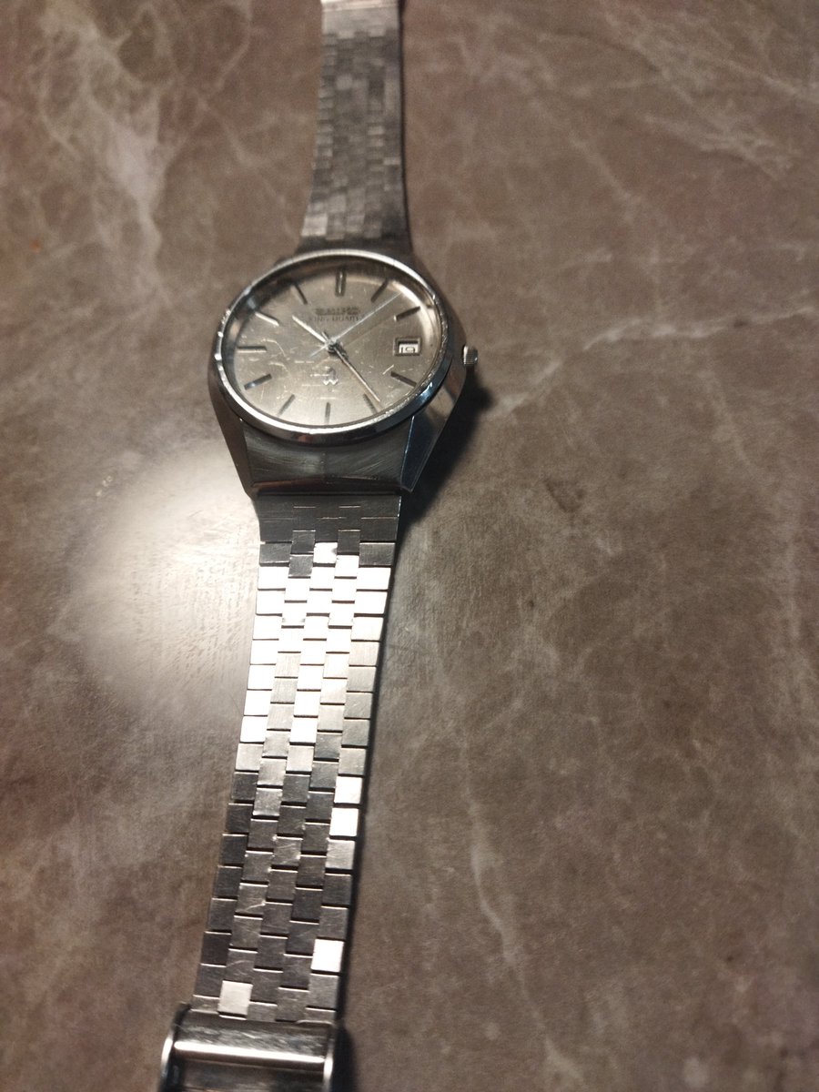 beijing4611's tweet photo. お気に入りの
SEIKOキングクオーツ
ブレスがかっこいいんです。 https://t.co/4iGFkrKkwA